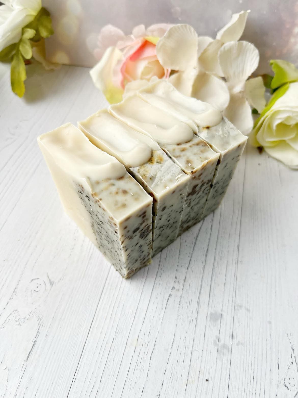 Savon Exfoliant à la Menthe Fait Main - Pour les Mains Sale – Image 3